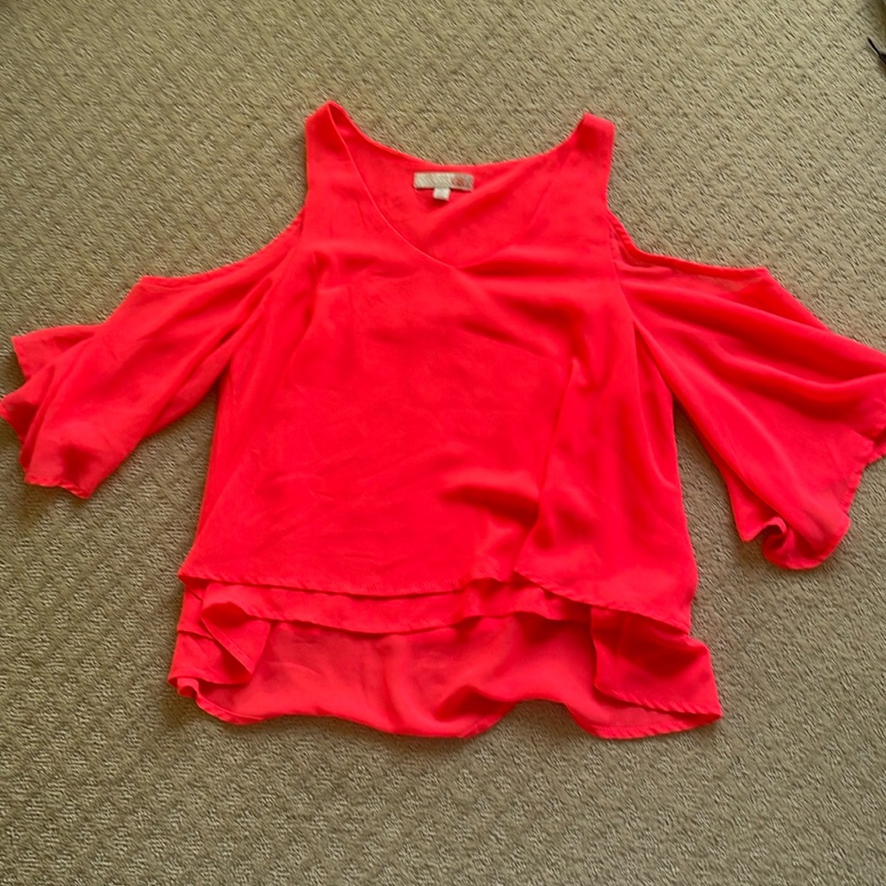 GB Cold Shoulder Flowy Tank Top